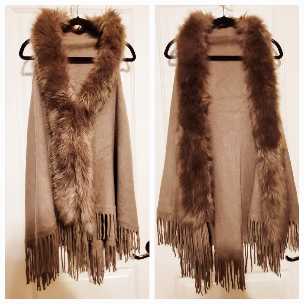 Taupe and brown sleeveless faux fur trim cape cardigan Size Large